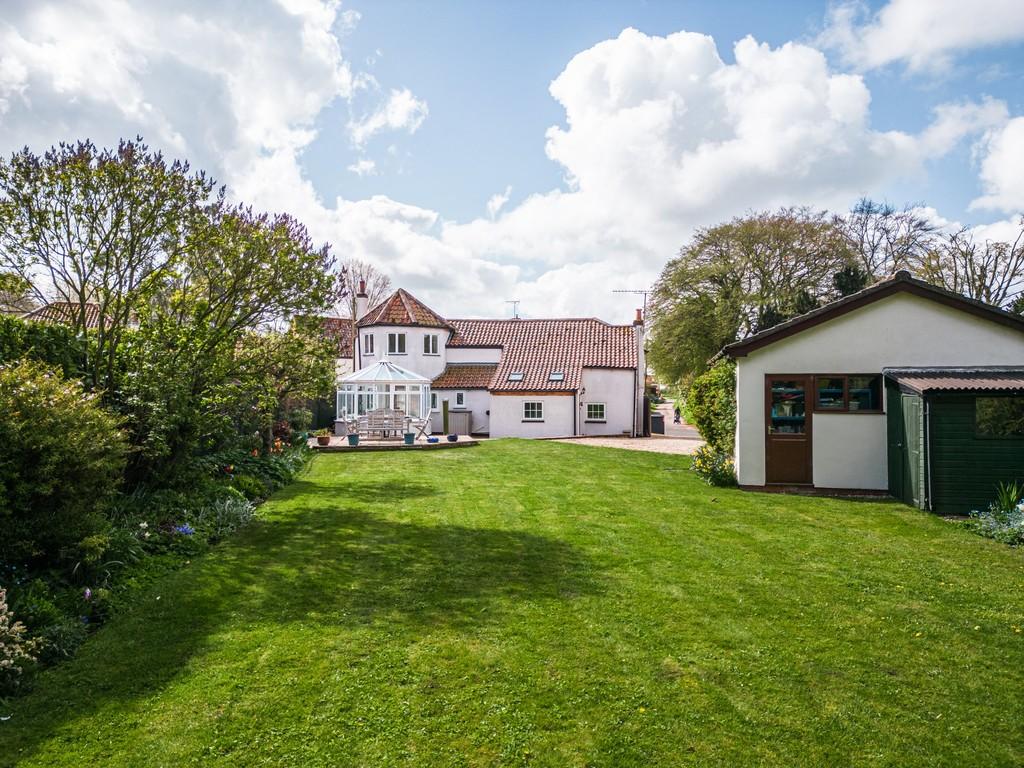 Little Dunham 4 bed detached house £700,000