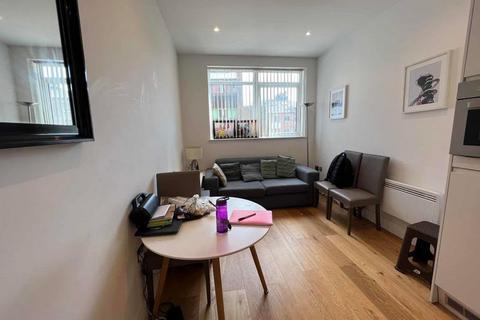 undefined, Flowers Way, Luton