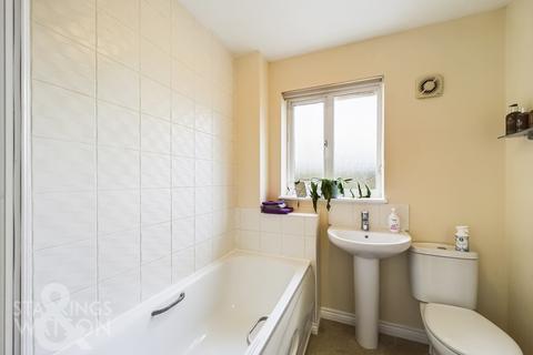 2 bedroom semi-detached house for sale, Kevill Davis Drive, Little Plumstead, Norwich