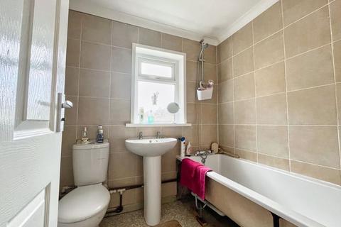 52 Dan Y Bryn, Tonna, Neath, SA11 3PJ