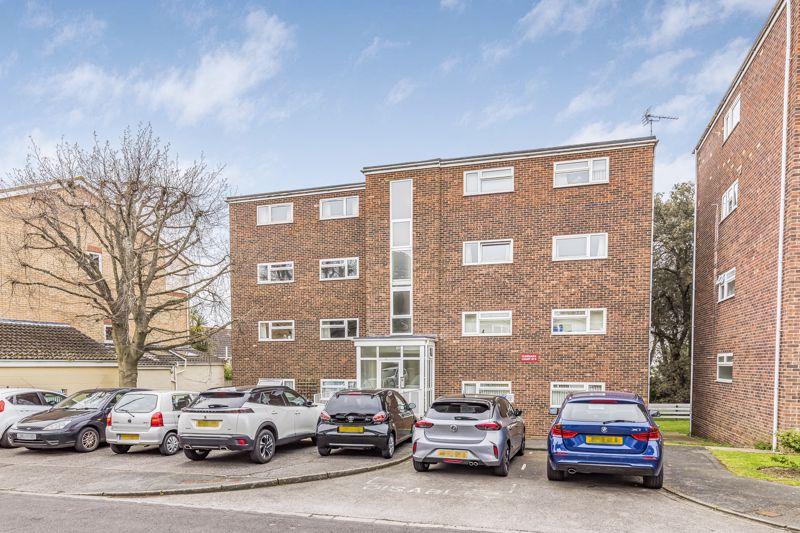 Copper Beech Drive, Farlington 2 bed apartment £185,000