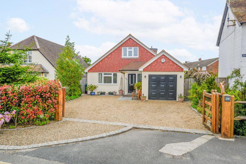 Lower Road, Bookham 3 bed chalet for sale £925,000