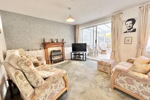 10 Cater Drive, Sutton Coldfield, B76 2PS