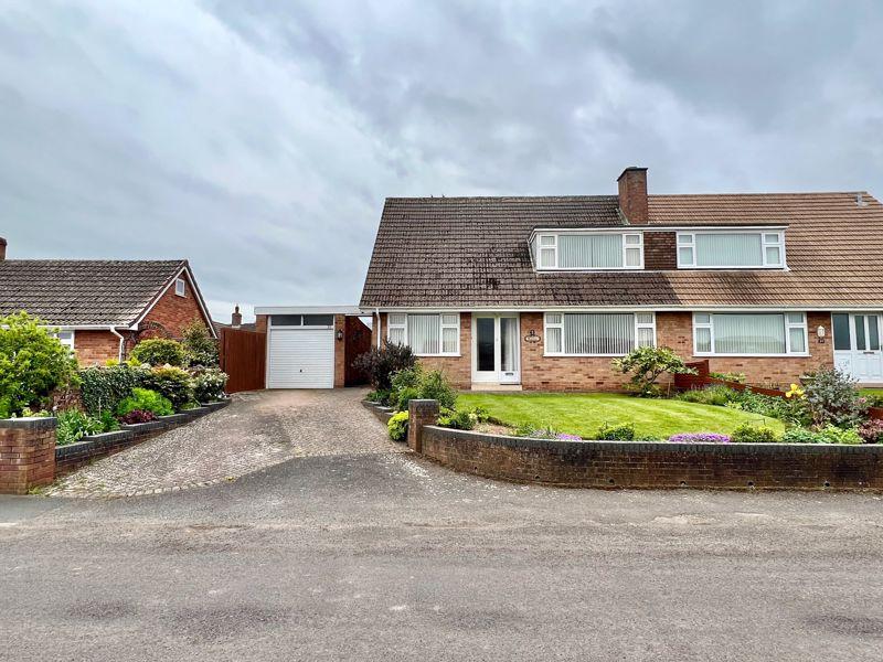 Old Road, North Petherton 3 bed bungalow £350,000