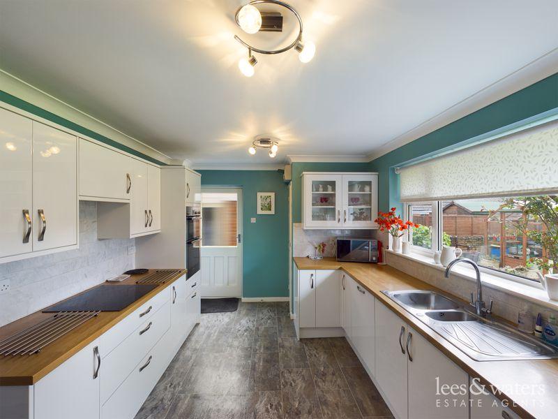 Old Road, North Petherton 3 bed bungalow £350,000