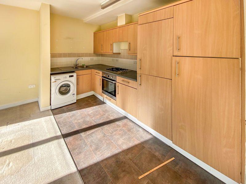Well Farm Heights, Whyteleafe 1 bed apartment for sale £157,500