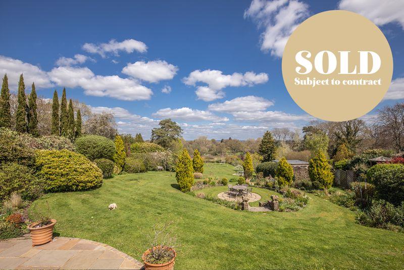 Hurst Road, Hassocks 3 bed detached house £1,100,000