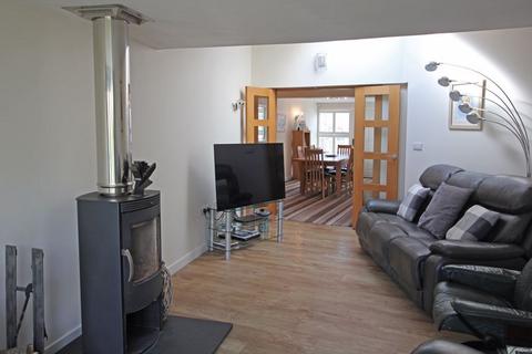 10 Fore Street, Tregony, Truro, TR2 5RN