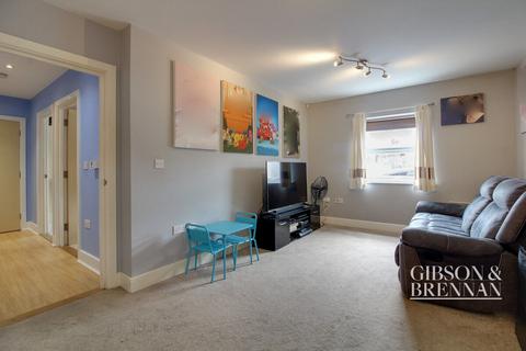 2 bedroom apartment for sale, Saffron Drive, Wickford, SS11