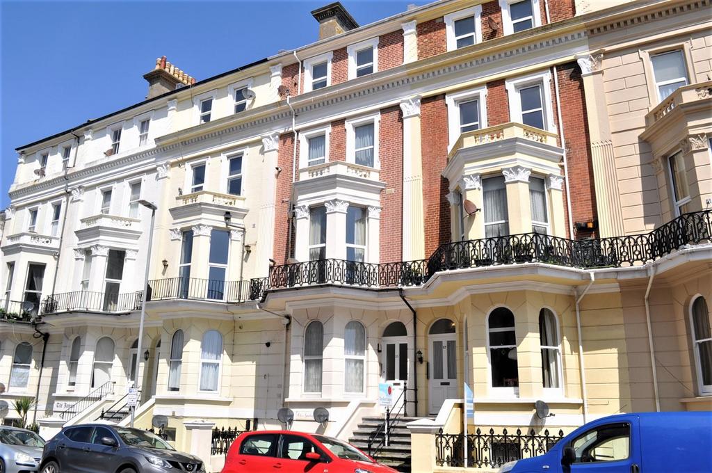Jevington Gardens, Lower Meads, Eastbourne 1 bed flat for sale £162,500
