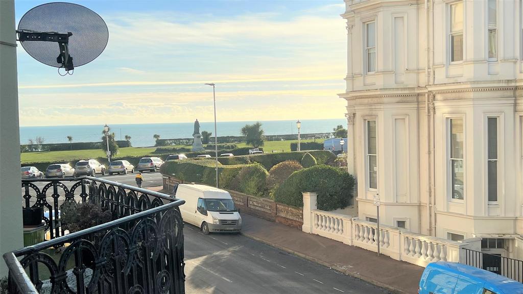 Jevington Gardens, Lower Meads, Eastbourne 1 bed flat for sale £162,500