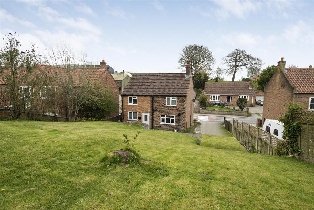 Manor Farm Cottage, Main Street Foxholes, Driffield, East Yorkshire