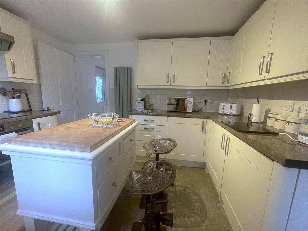 Manor Farm Cottage, Main Street Foxholes, Driffield, East Yorkshire