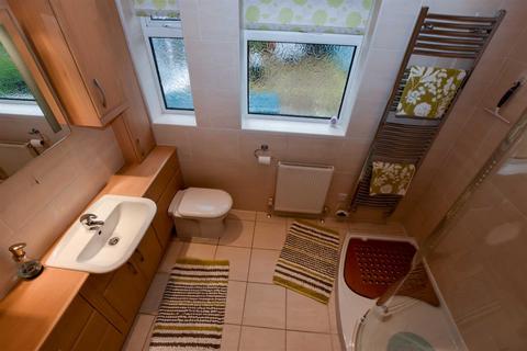 12 Ashgate Road, Willerby, Hull, HU10 6HN