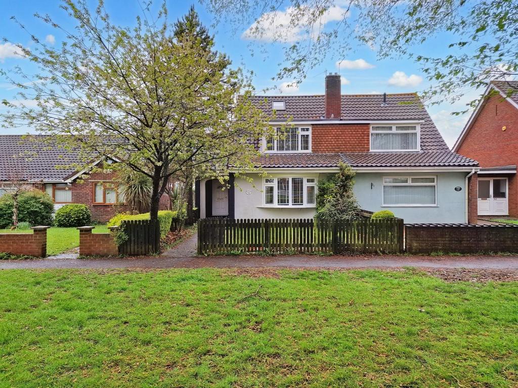 Whitchurch Lane, Whitchurch 4 bed semidetached house £390,000