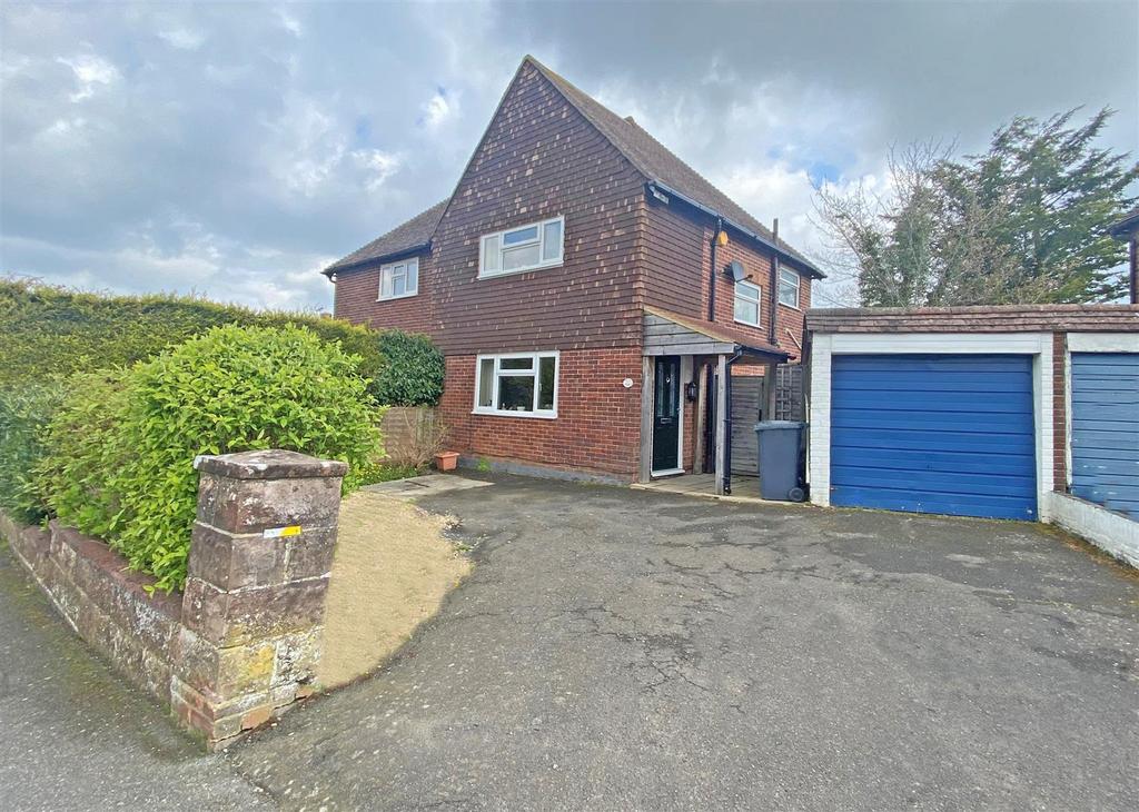 Lansdowne Drive, Hailsham 2 bed house £289,000