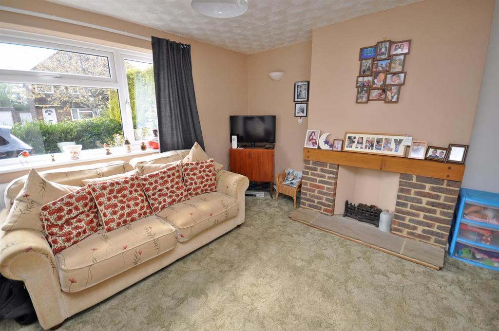Lansdowne Drive, Hailsham 2 bed house £289,000