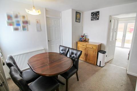 24 Kirton Close, Reading, RG30 2NS