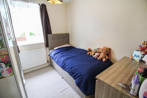 24 Kirton Close, Reading, RG30 2NS