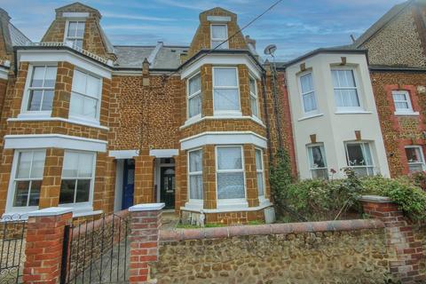 4 bedroom terraced house for sale, St Edmunds Avenue, Hunstanton, PE36