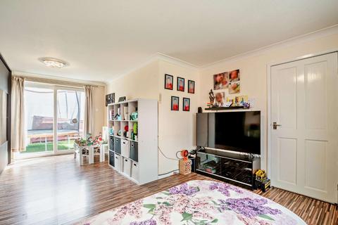3 bedroom semi-detached house for sale - Burnside Road, Harrogate, HG1 2BG