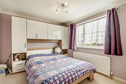 15 Burnside Road, Harrogate, HG1 2BG