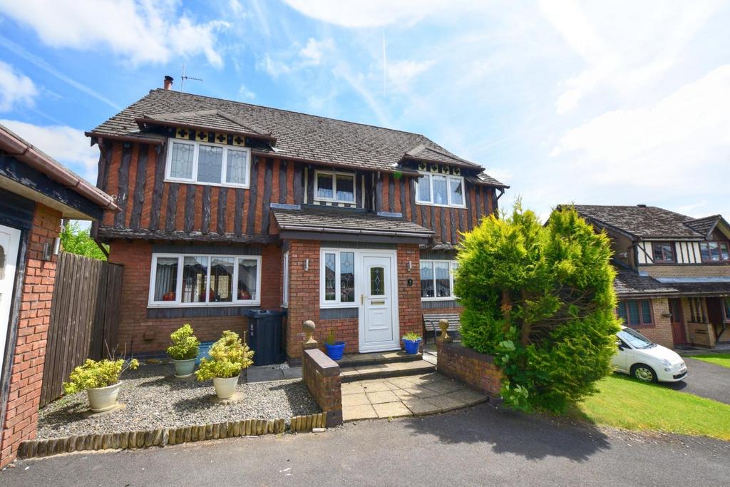 Clockhouse Grove, Burnley 4 bed detached house for sale £290,000