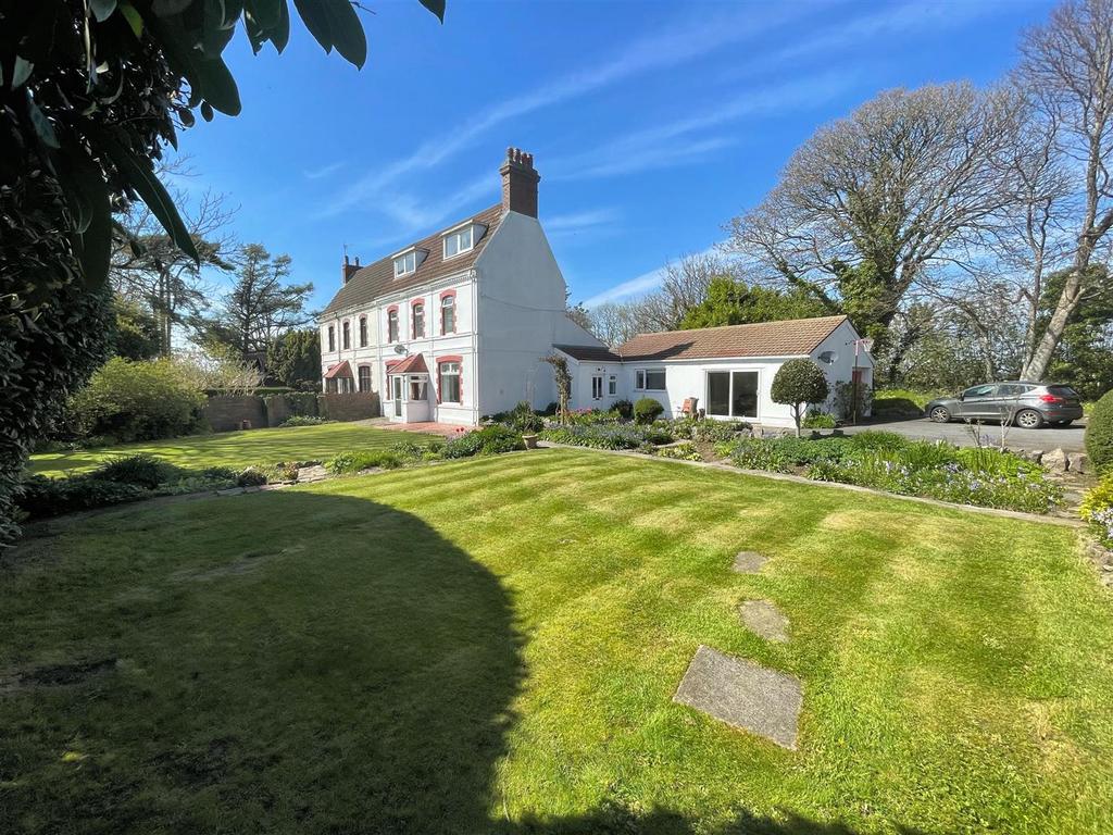 Northway, Swansea 5 bed semidetached house £600,000