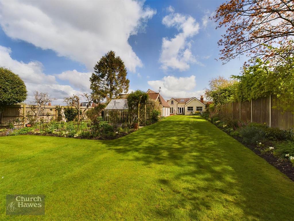 Wellands Close, Wickham 5 bed detached house for sale £900,000