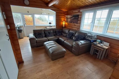 2 bedroom chalet for sale, Cabin 230, Trawsfynydd Holiday Village, Bronaber, Trawsfynydd