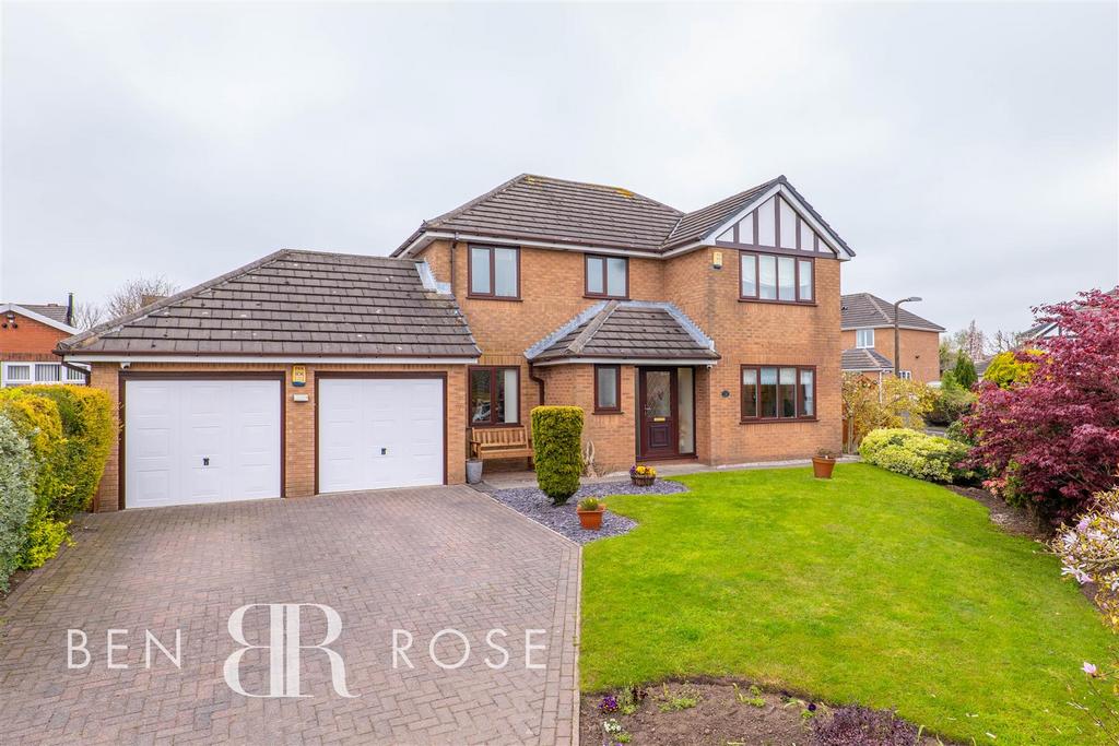 Merton Grove, Chorley 4 bed detached house for sale £399,995