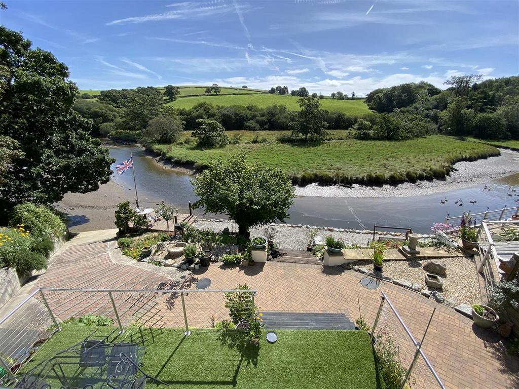 Tresillian, Truro 4 bed detached house for sale £850,000