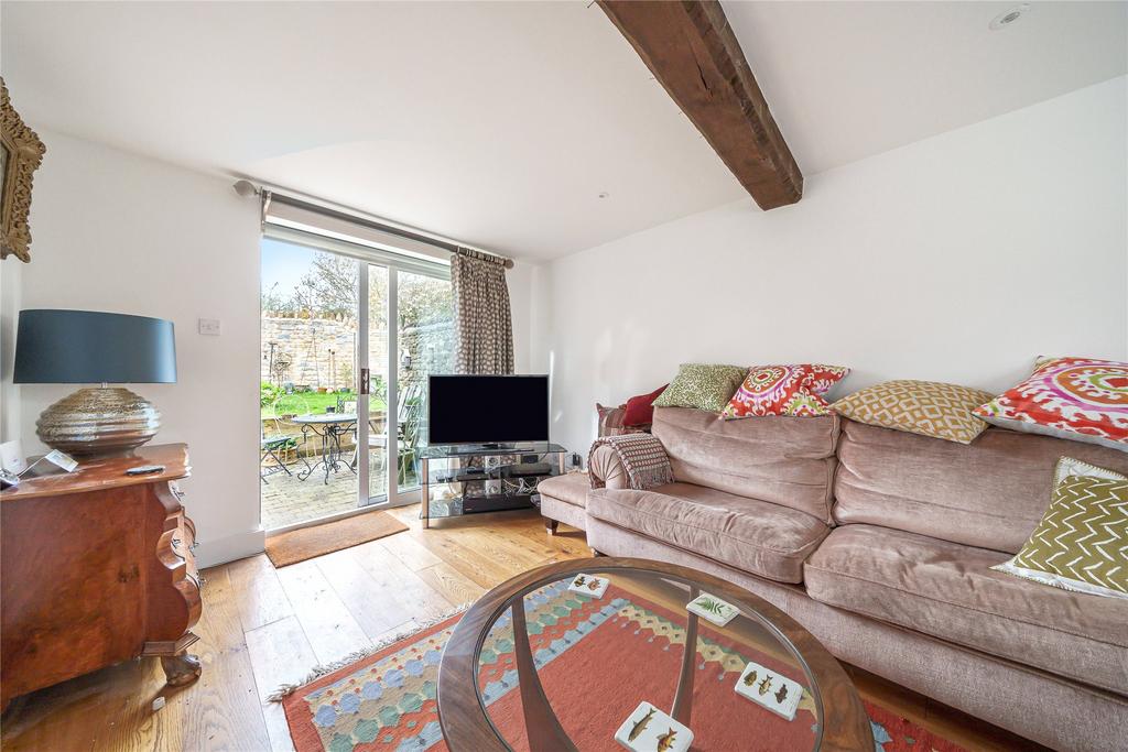 Lower Street, Pury End, Towcester, Northamptonshire, NN12 2 bed barn