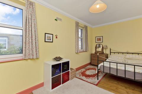 258/1 Ferry Road, Edinburgh, EH5 3AN