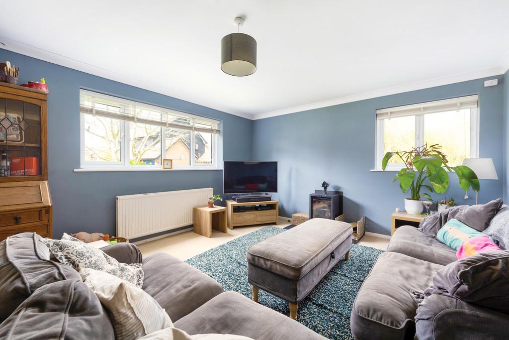 Oast House Field, Icklesham, East Sussex TN36 4BP 5 bed detached house