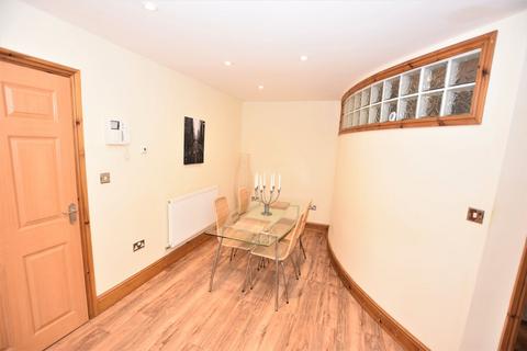 2 bedroom ground floor flat for sale, Marina Court, Michaelson Road, Barrow-in-Furness