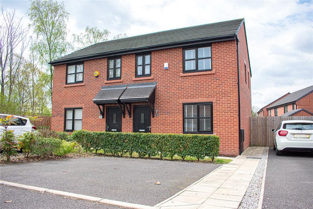 Lodge Hall Drive, Failsworth, Manchester, Greater Manchester, M35 3 bed