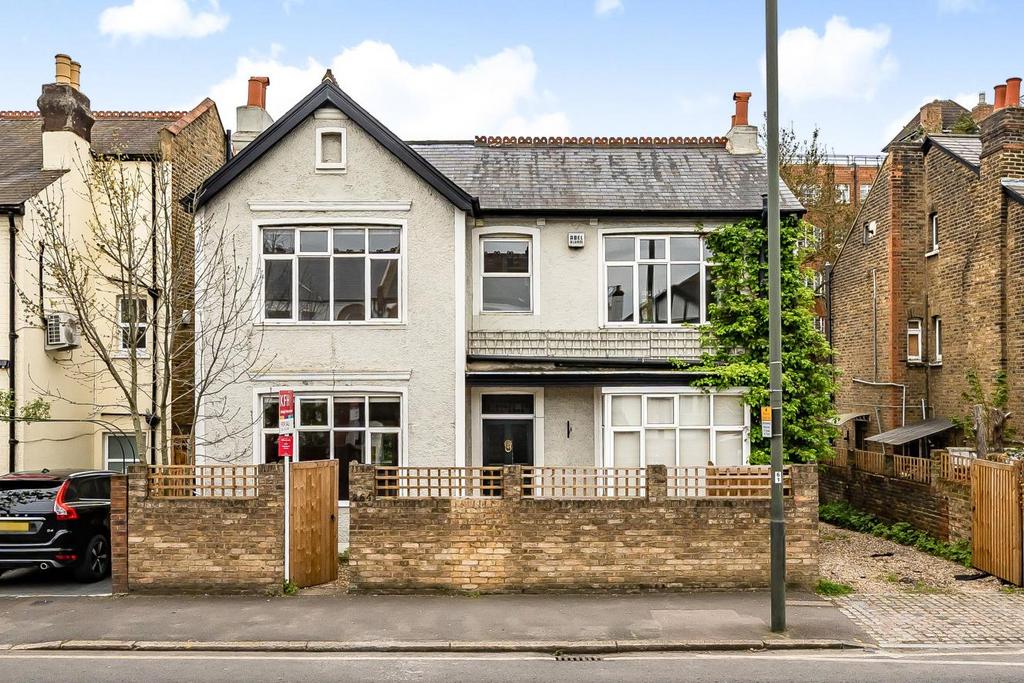 Worple Road, Raynes Park 4 bed detached house for sale £1,425,000