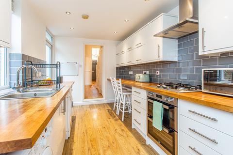 32 Dunelm Street, London, E1 0QQ