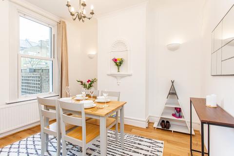 32 Dunelm Street, London, E1 0QQ