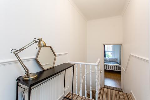 32 Dunelm Street, London, E1 0QQ
