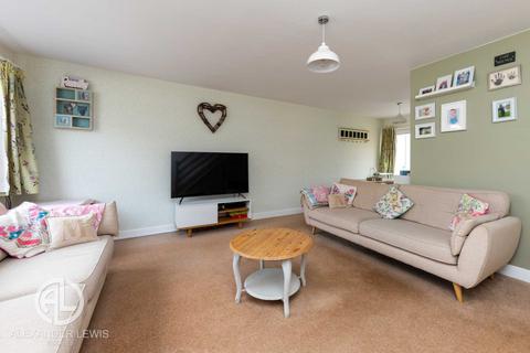 22 Brookmead, Meppershall, Shefford, SG17 5SA