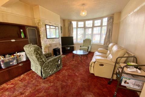 3 bedroom semi-detached house for sale, St. Margarets Avenue, Luton, Bedfordshire, LU3 1PQ