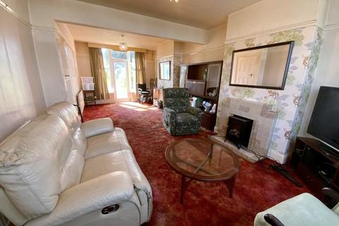 3 bedroom semi-detached house for sale, St. Margarets Avenue, Luton, Bedfordshire, LU3 1PQ