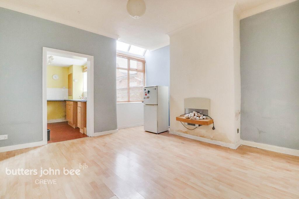 Swinnerton Street, Crewe 2 bed terraced house for sale £63,000