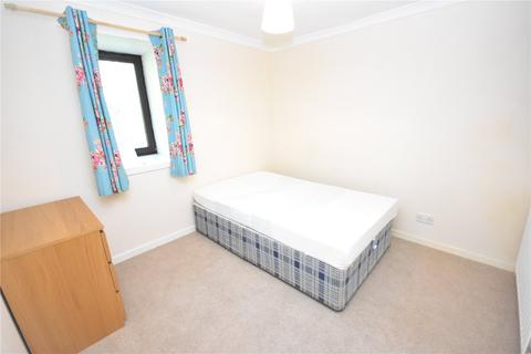 3 bedroom flat to rent, Kintore Place, Rosemount, Aberdeen, AB25