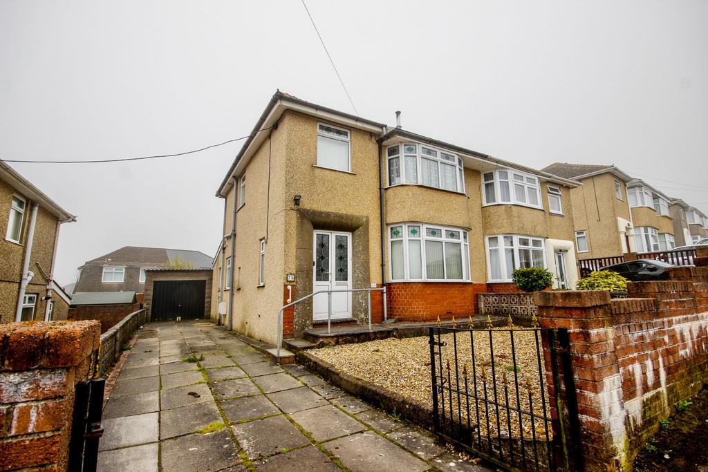 Tredegar Road, Ebbw Vale 3 bed semidetached house for sale £130,000