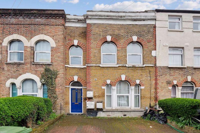 Vicarage Road, Leyton, E10 1 bed apartment for sale £225,000