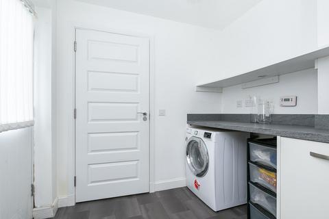 18 Appleton Drive, Livingston, EH54 6FP