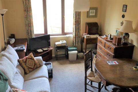 1 bedroom terraced house for sale, Squires Place, Toddington